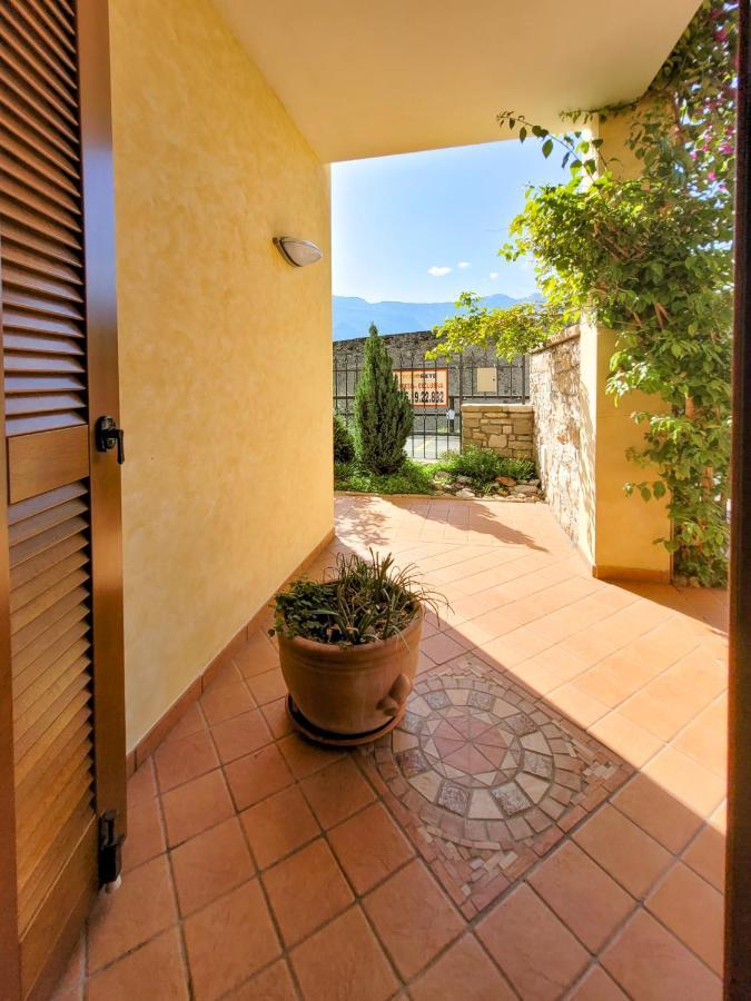 Villa Fior Di Loto Limone sul Garda Exterior foto